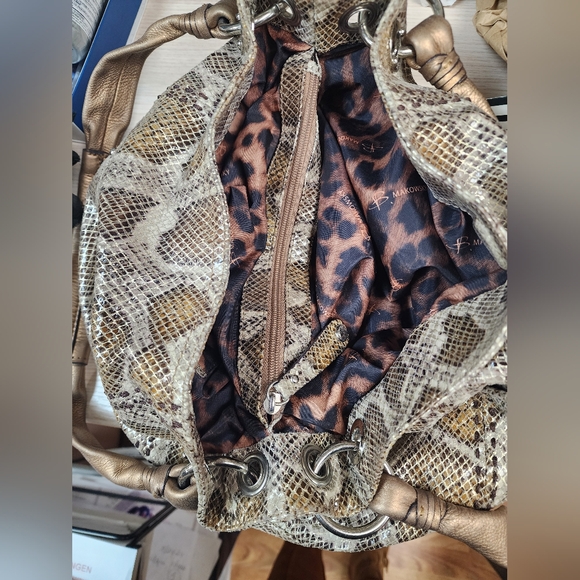 B. MAKOWSKY Shoulder snakeskin Hand Bag leather purse .Like new condition. - Picture 7 of 11